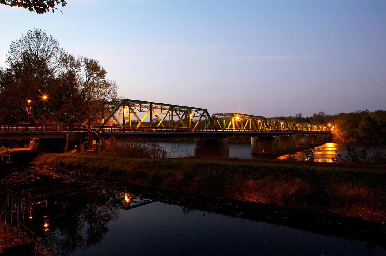 Centre Bridge Inn New Hope Ruang foto